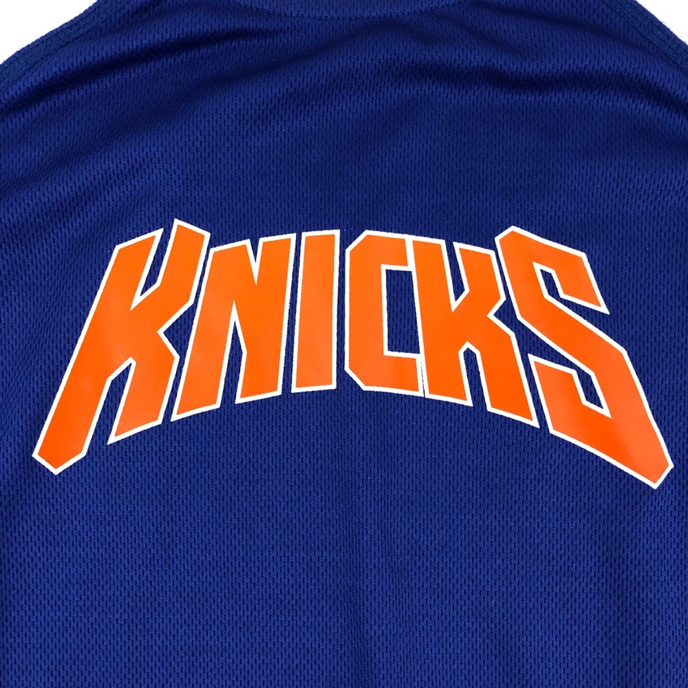 Majestic New York Knicks Carmelo Anthony T Shirt - Picture 3 of 5